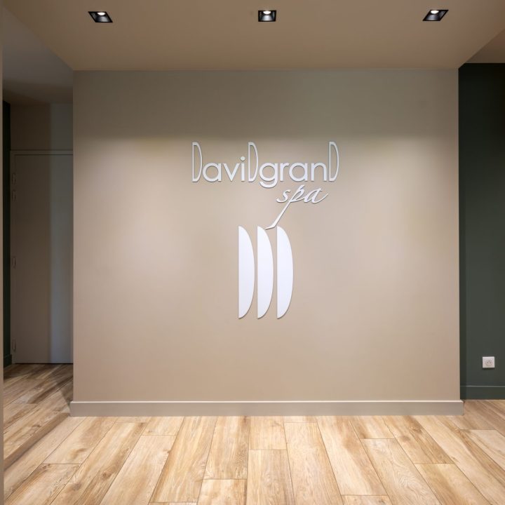 Entree DaviD GranD Spa au Domaine de Champglong